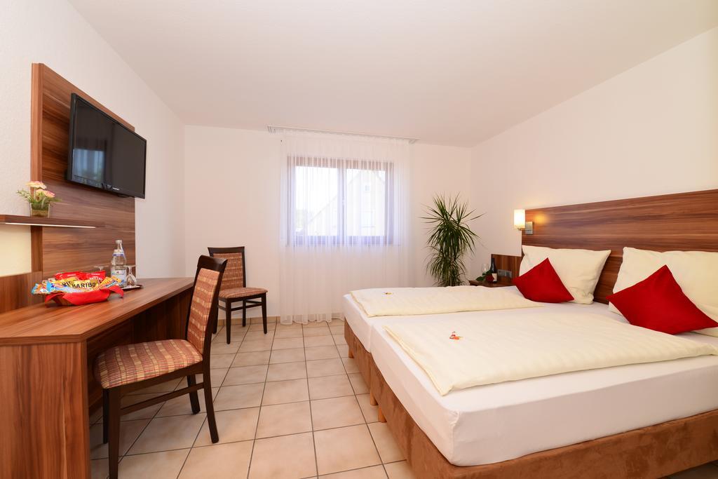 Hotel Am Buchwald Esslingen am Neckar Habitación foto